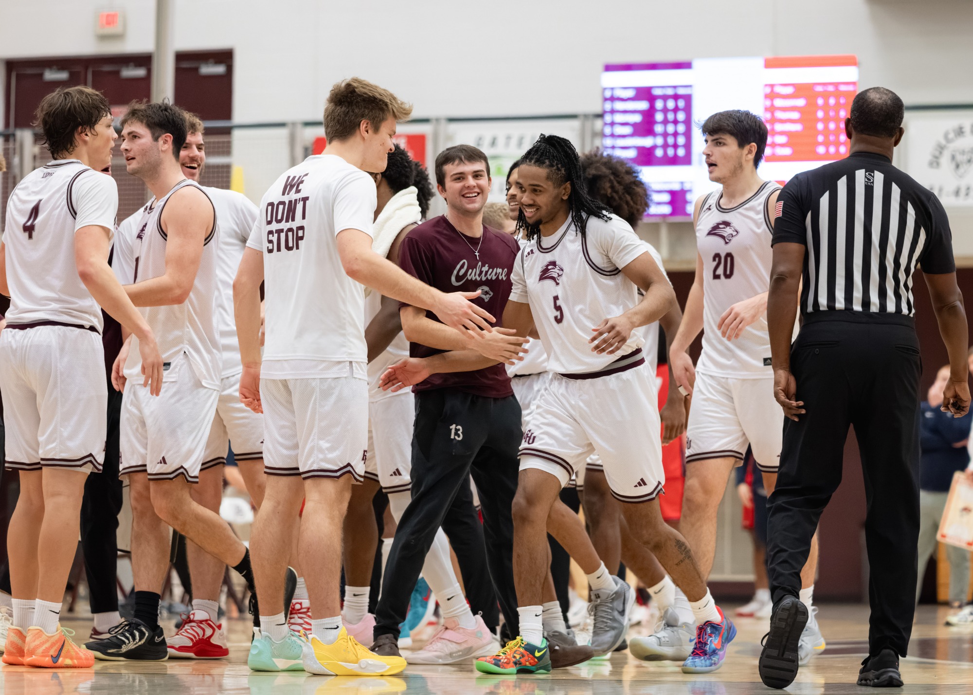 FHU men's basketball in action