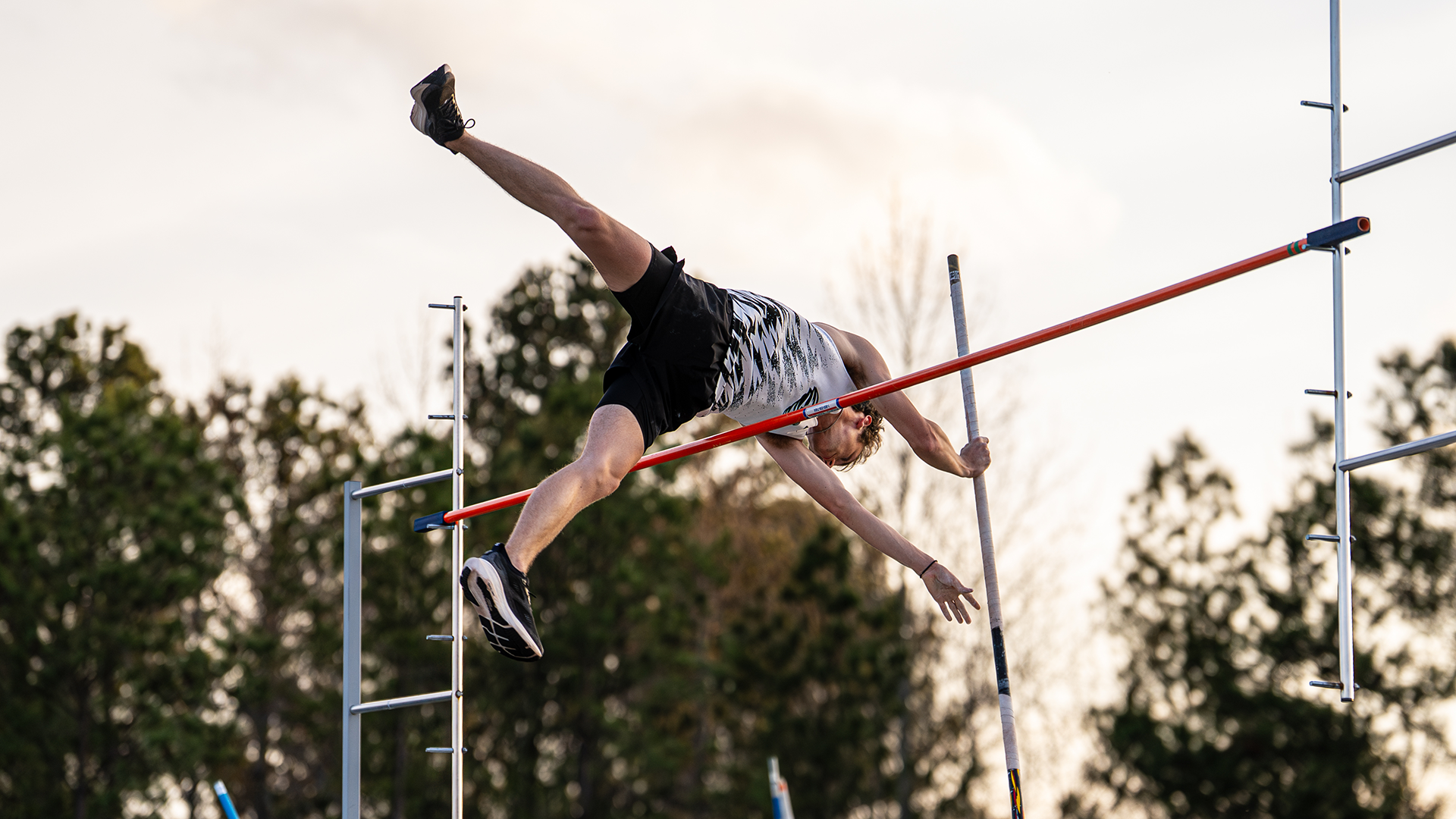 Pole Vault 