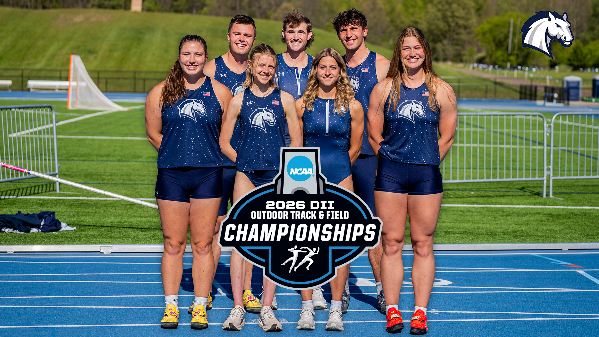 Hillsdale's 2026 NCAA DII Outdoor Championship qualifiers pose for a group photo.