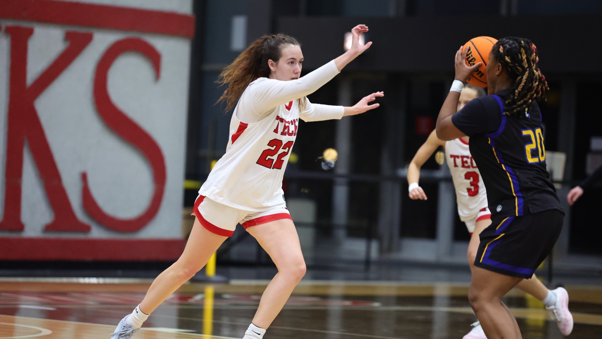 Grace Goodnough vs North Park on defense 11-20-25