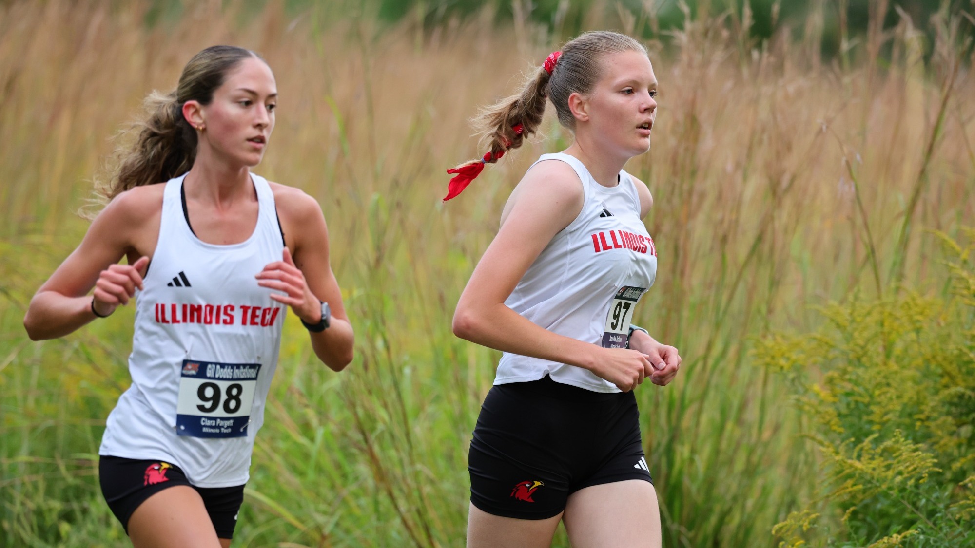 Clara Pargett and Annika McKown at Gild Dodds Invitational 9-18-26