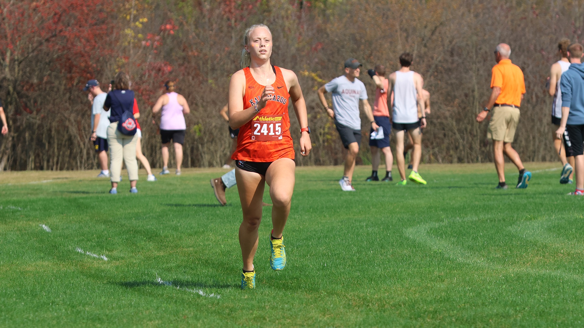 Ava King running cross country