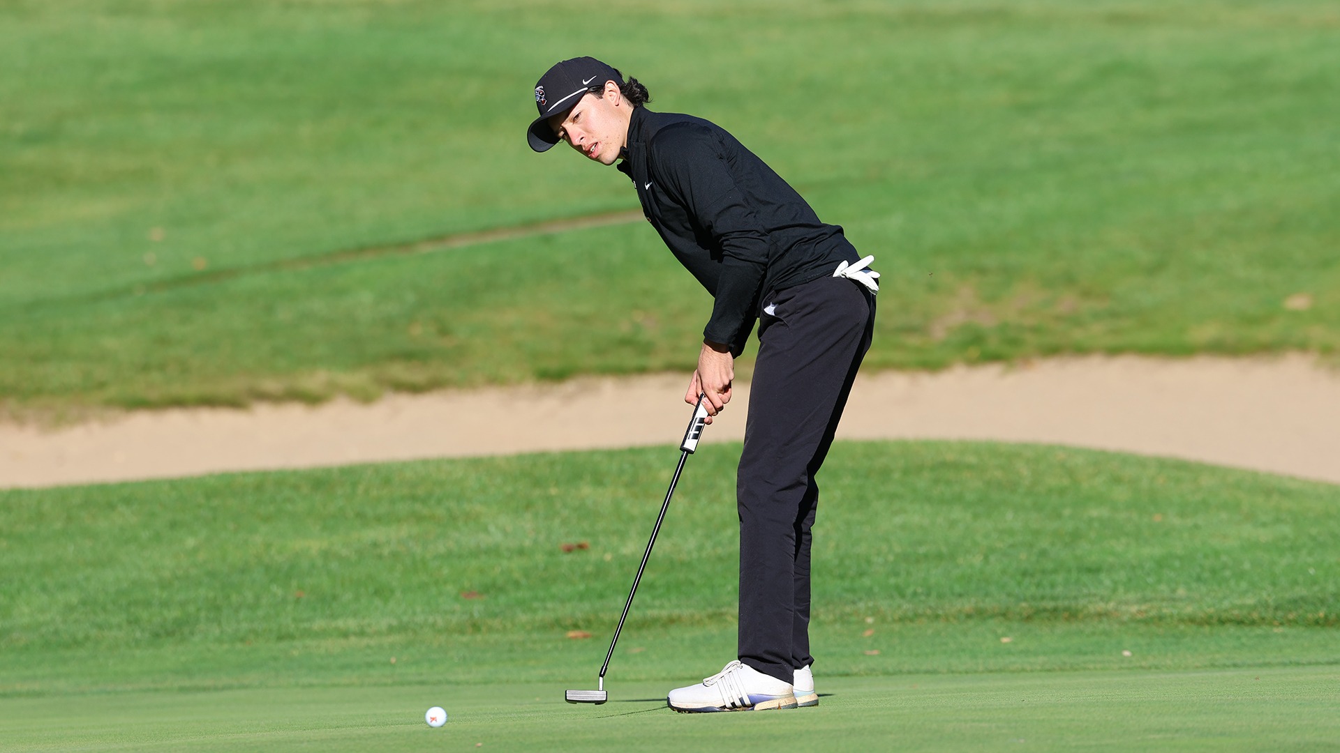 Emiliano Alvarado Rescala playing golf