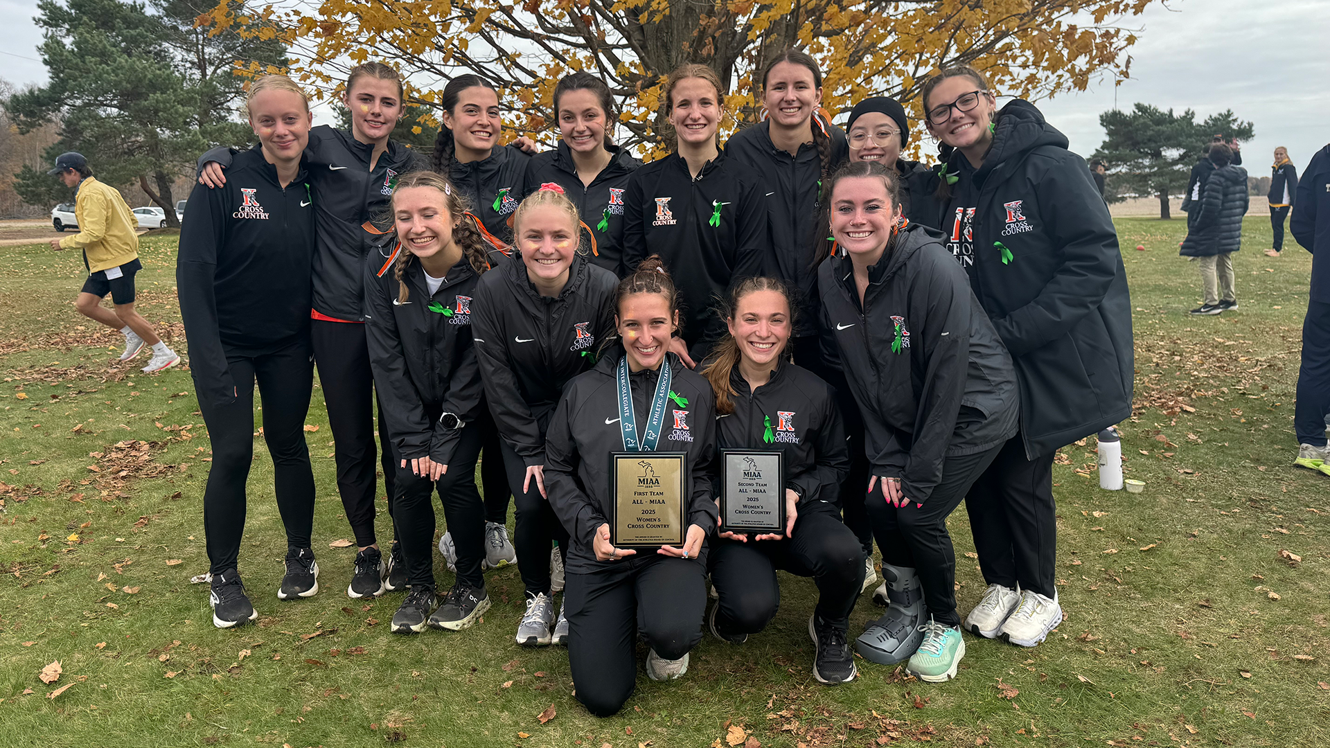 Kalamazoo College women's cross country team at the 2025 MIAA Championships