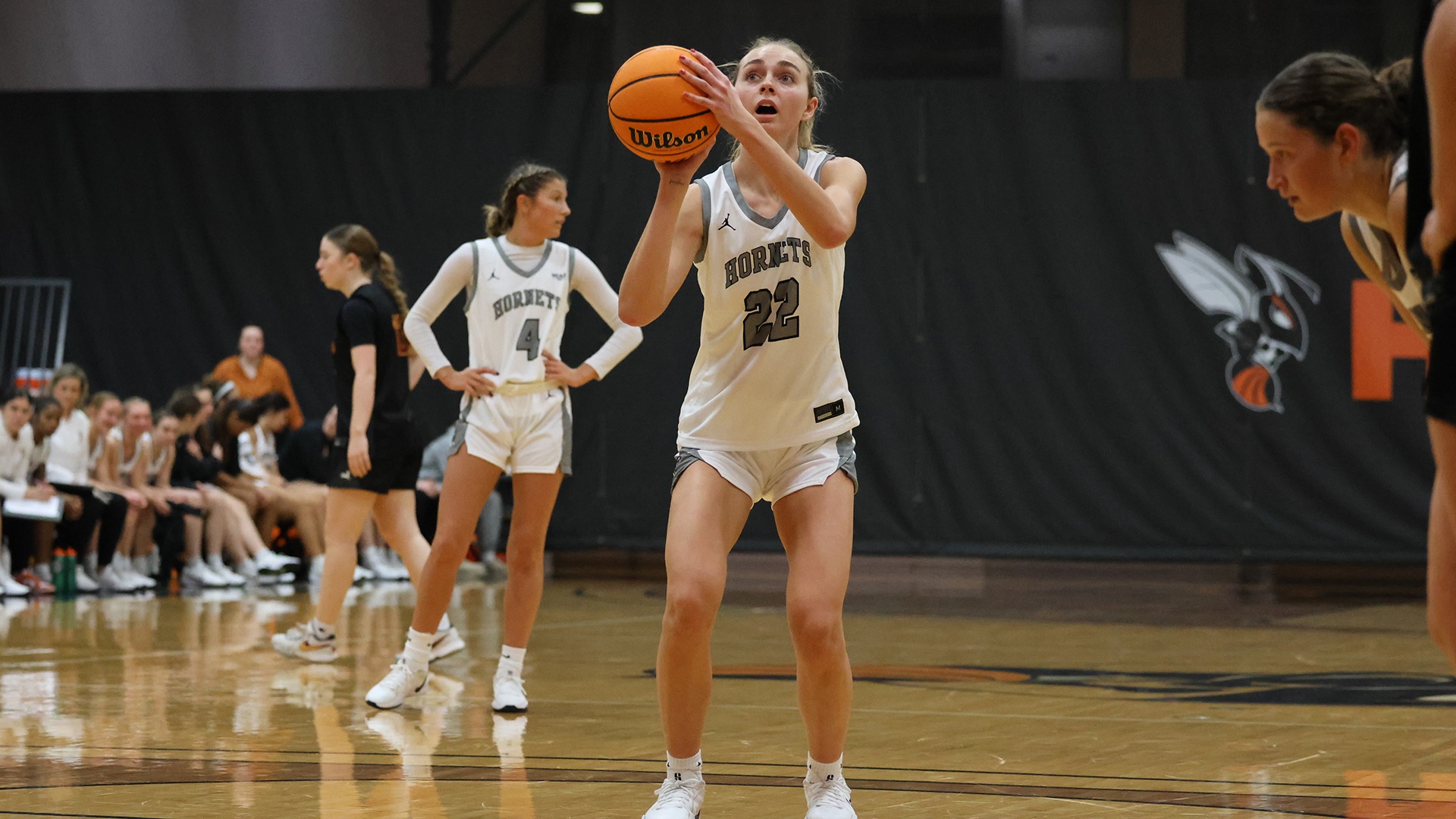 Lauren Vanderstelt playing basketball