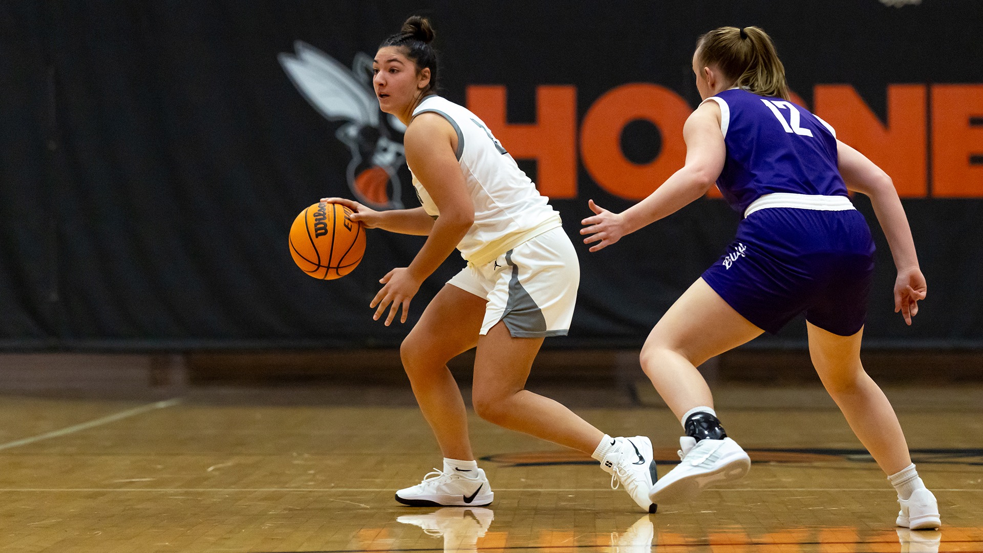 Sophia Moir playing basketball