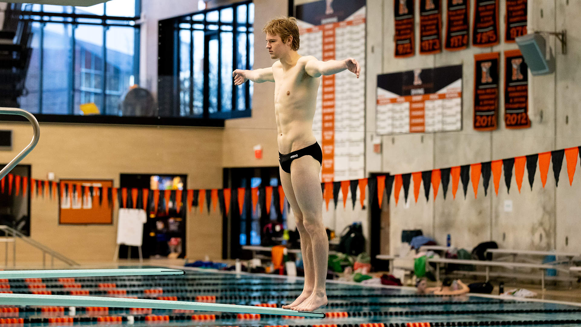 Zander Ligman preparing to dive