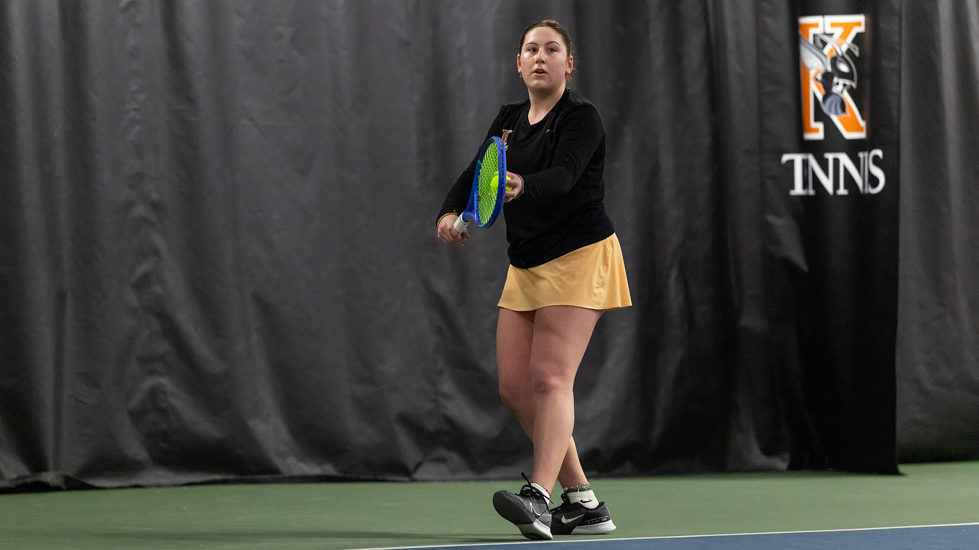 Juliana Pullen playing tennis