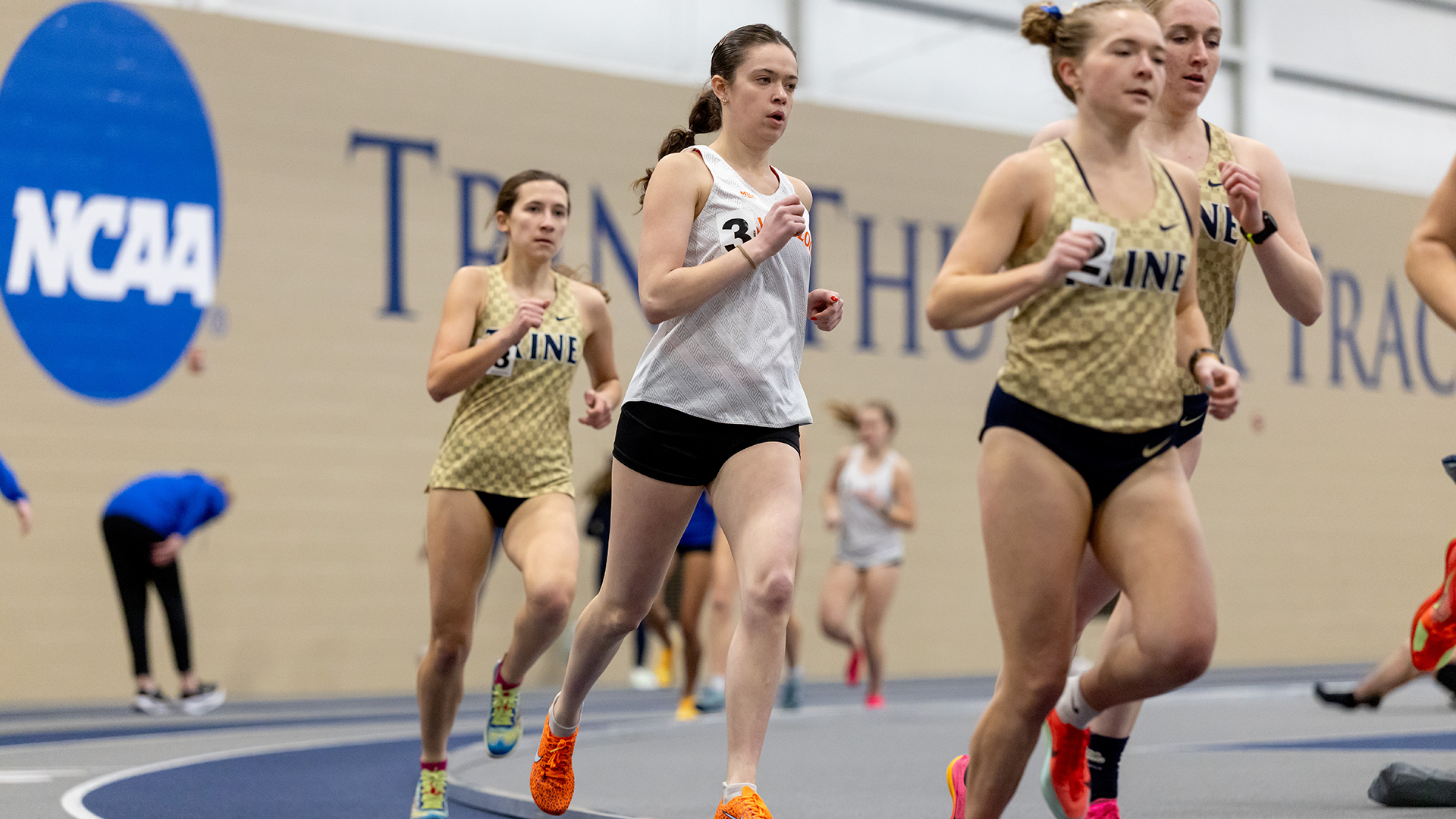Allison Mayer running track
