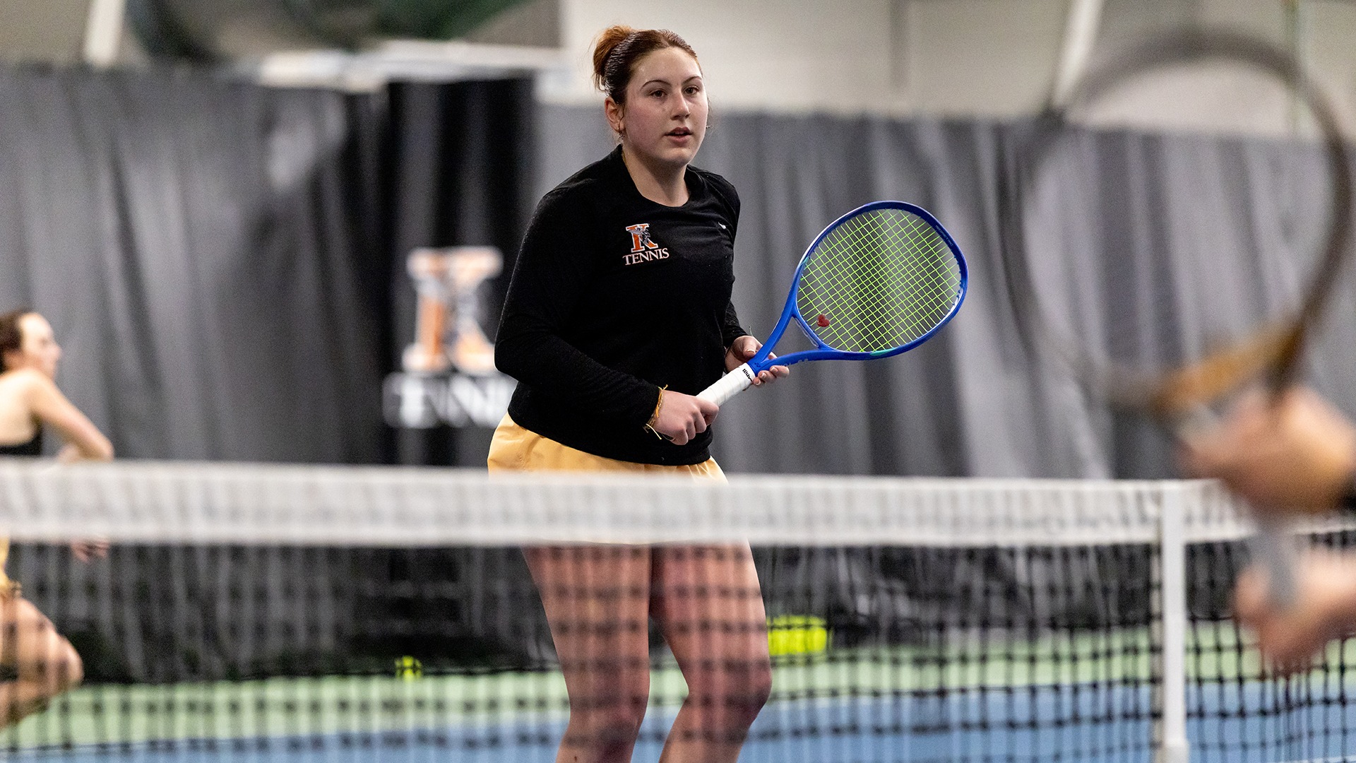 Juliana Pullen playing tennis