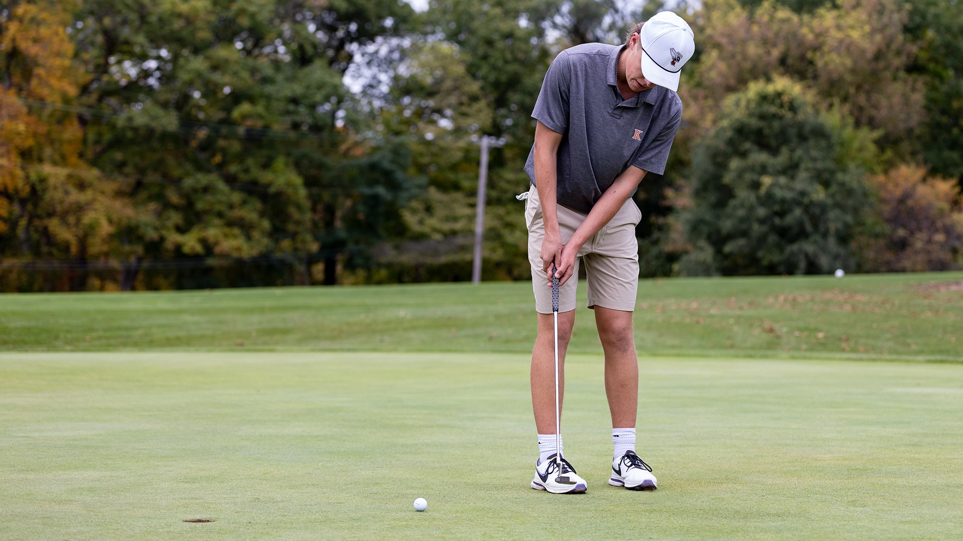 Jack Hackwell playing golf