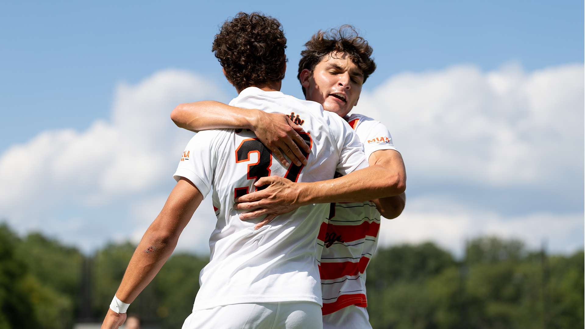 Lucas Ruiz and Nico Scorsone celebrating a goal