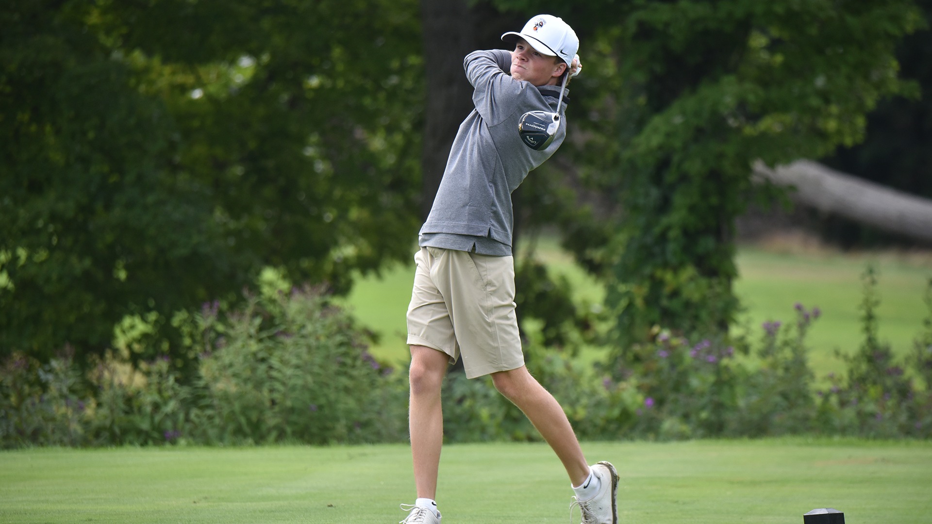 Lucas Downing playing golf