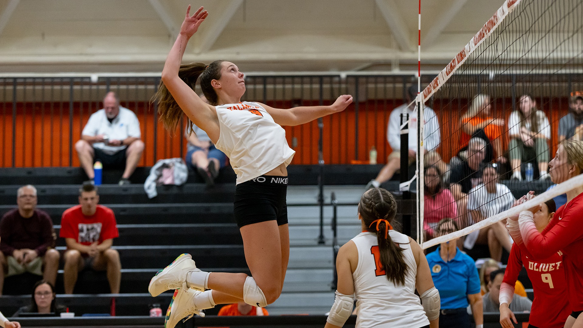 Savannah Chapie playing volleyball