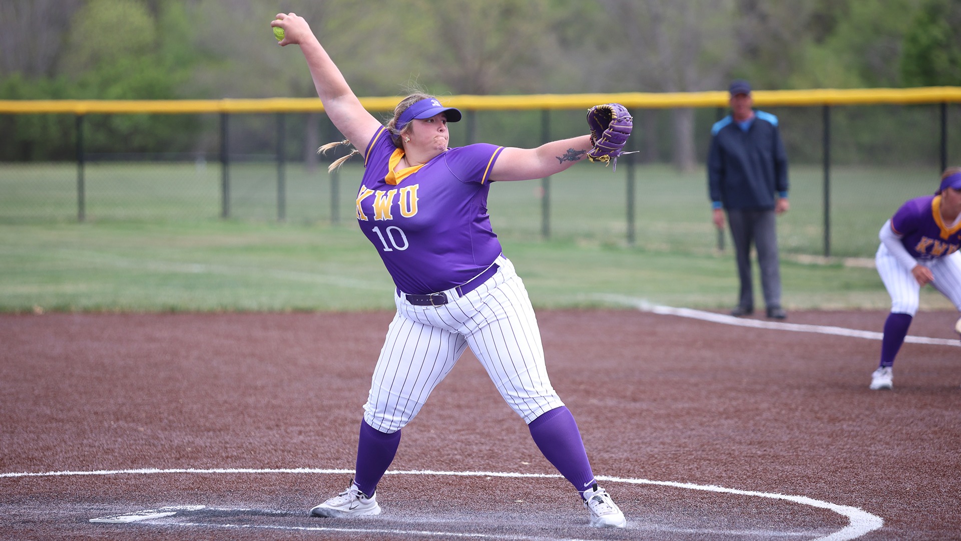 Softball battles with KCACleading Evangel, but comes up just short