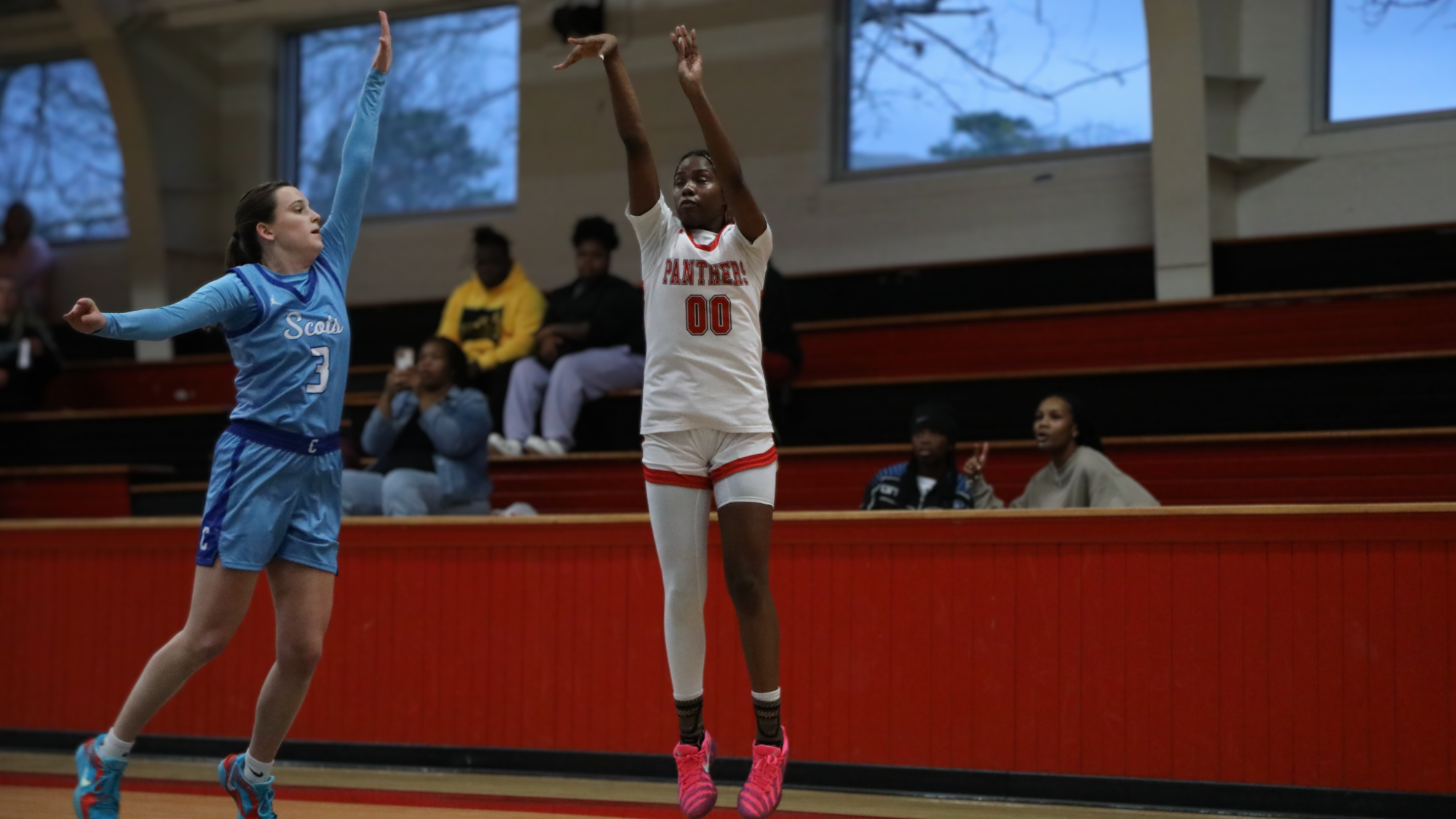 Deasia Stinson Header