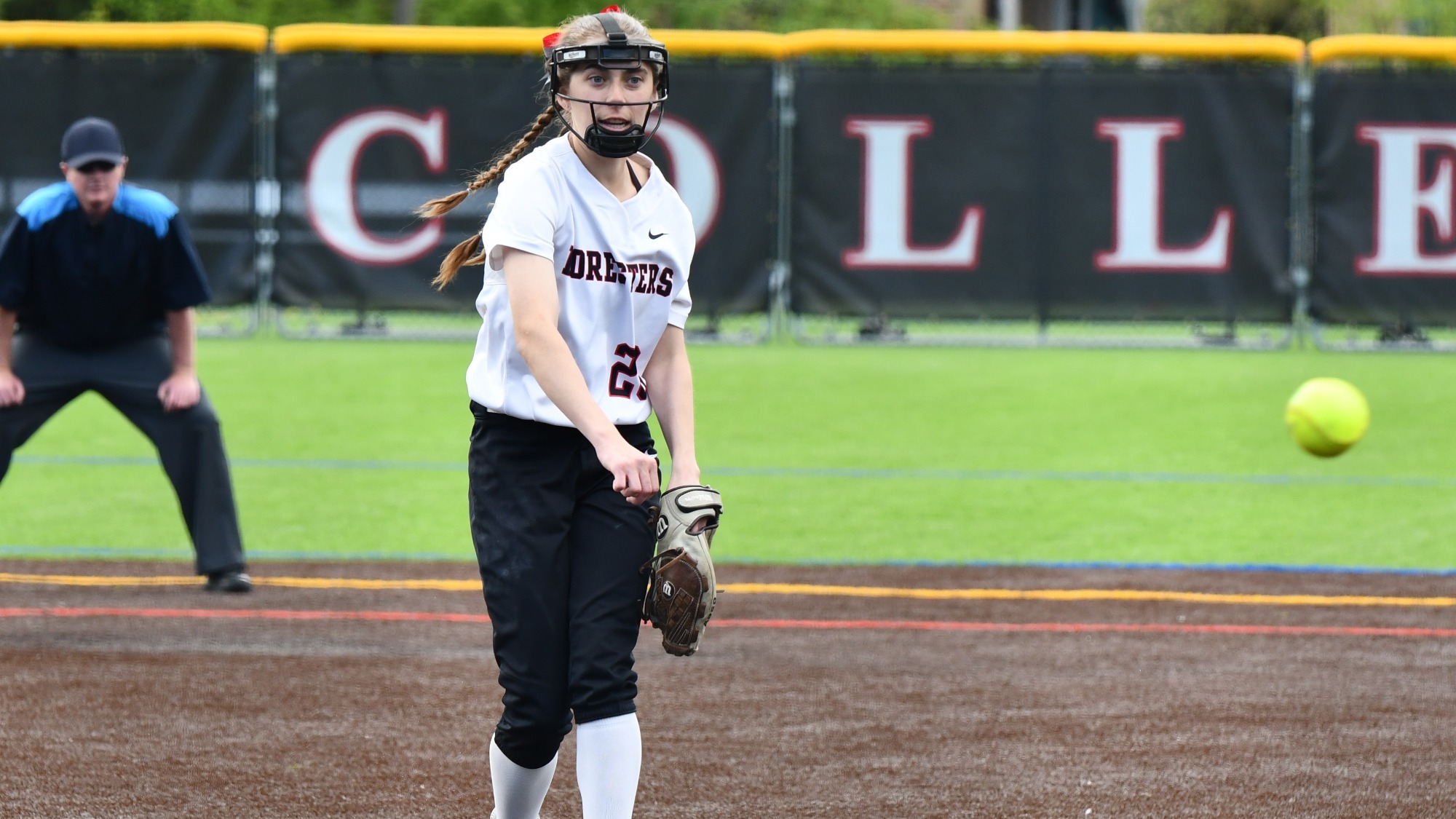 Foresters Shut Out Cornell, Fall to Grinnell on Day One of MWC Tourney