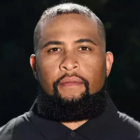 Coach Jaron Eanes