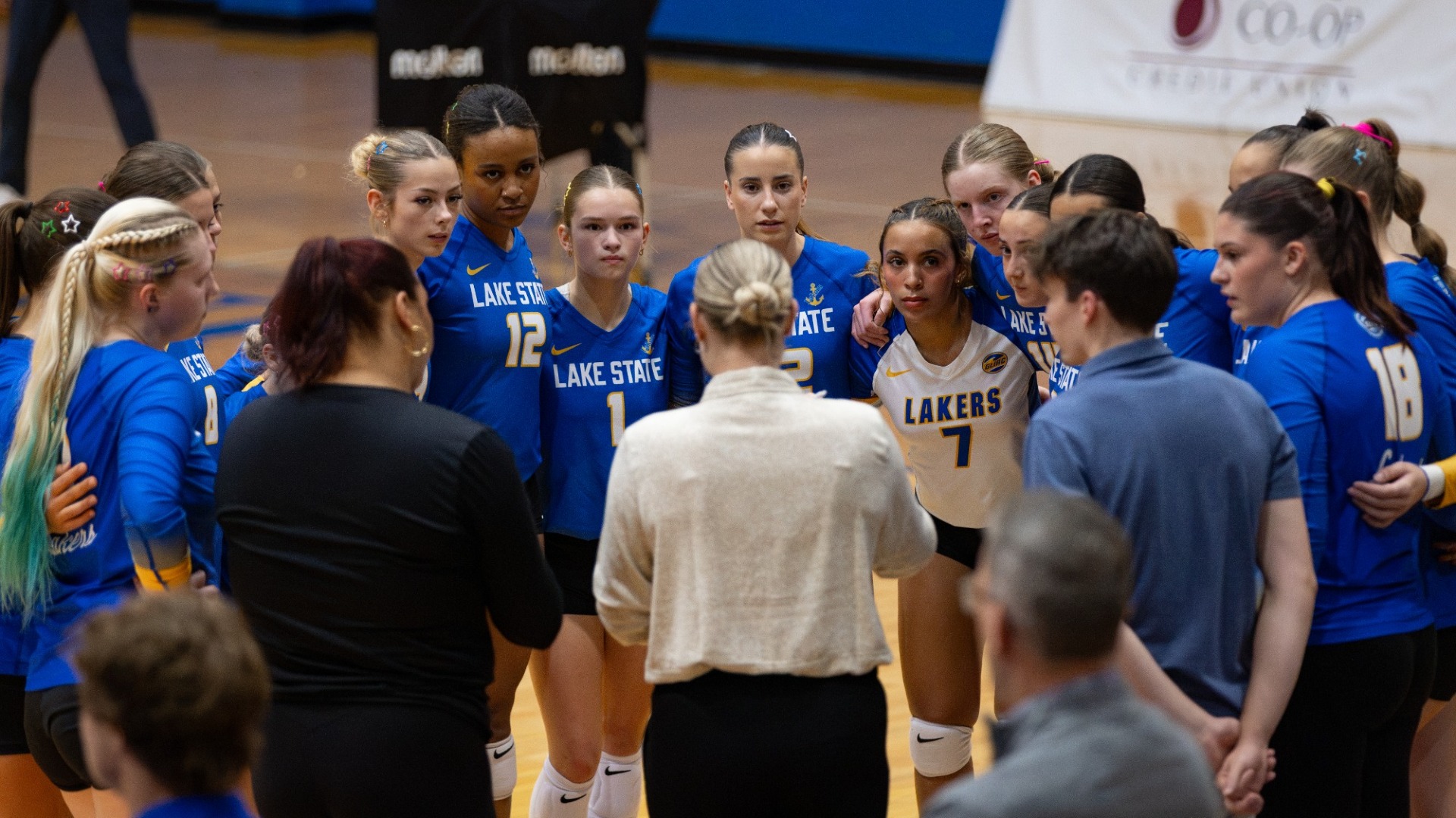 LSSU VB Team Huddle