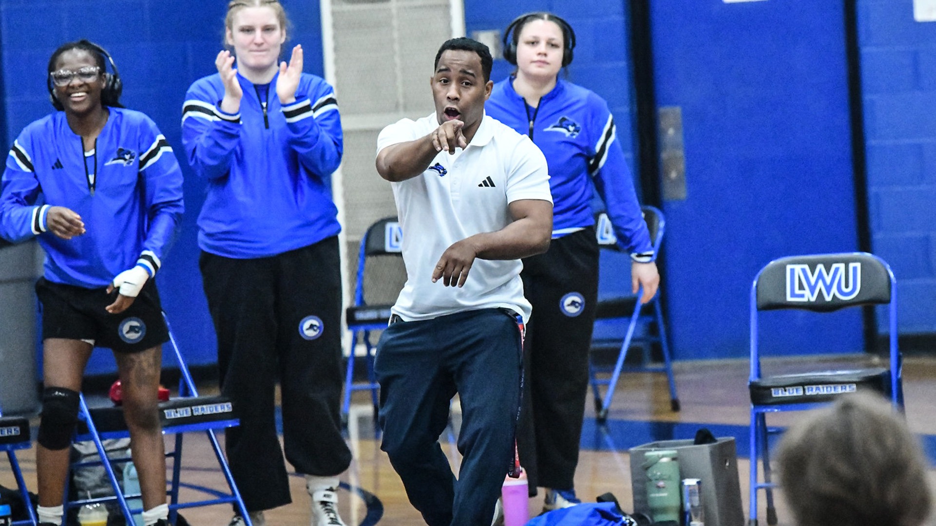 101326 WWrestling Dodgens Resigns