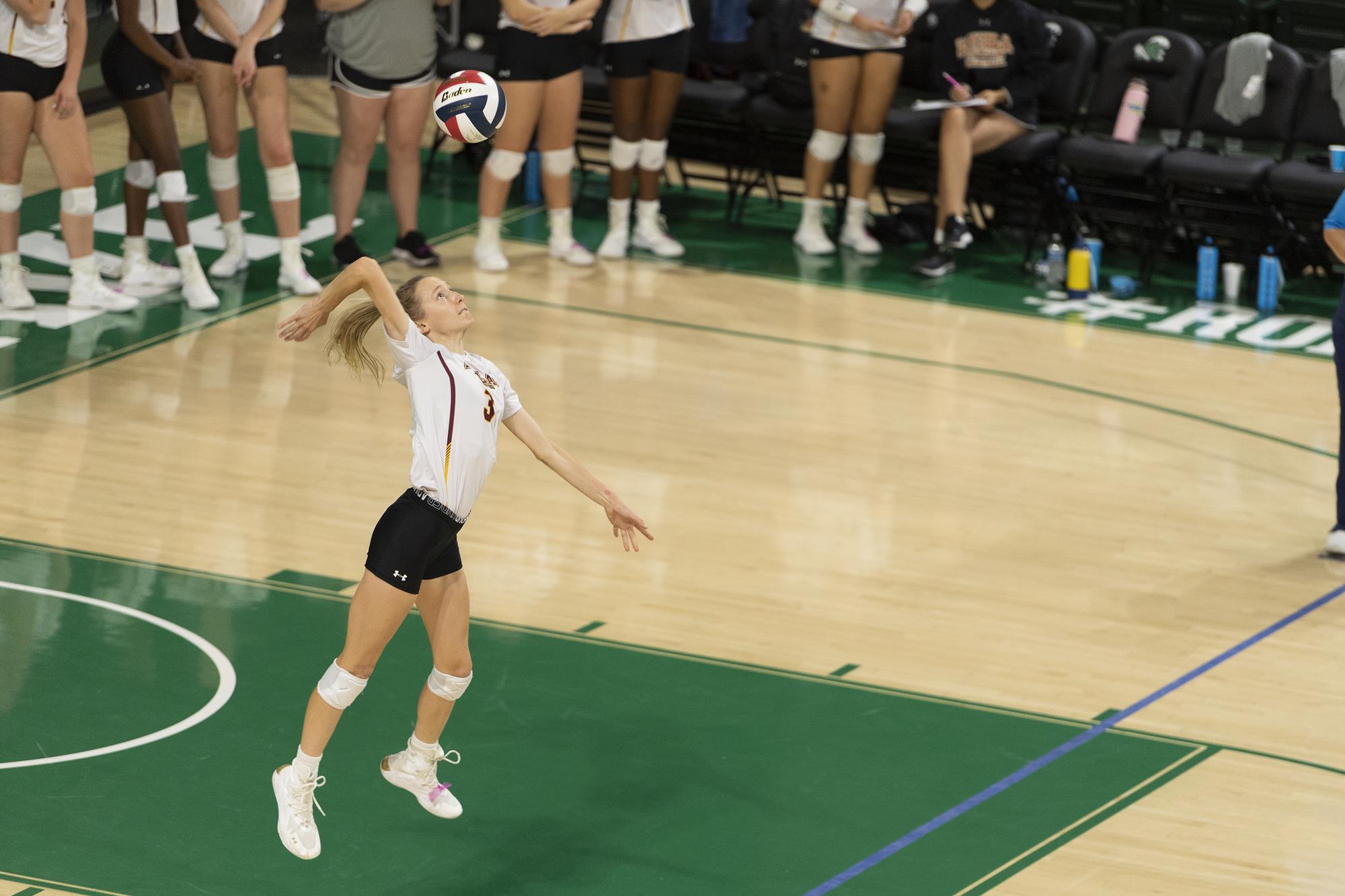 Brittany Cooper 2022 Women's Volleyball Loyola University New Orleans