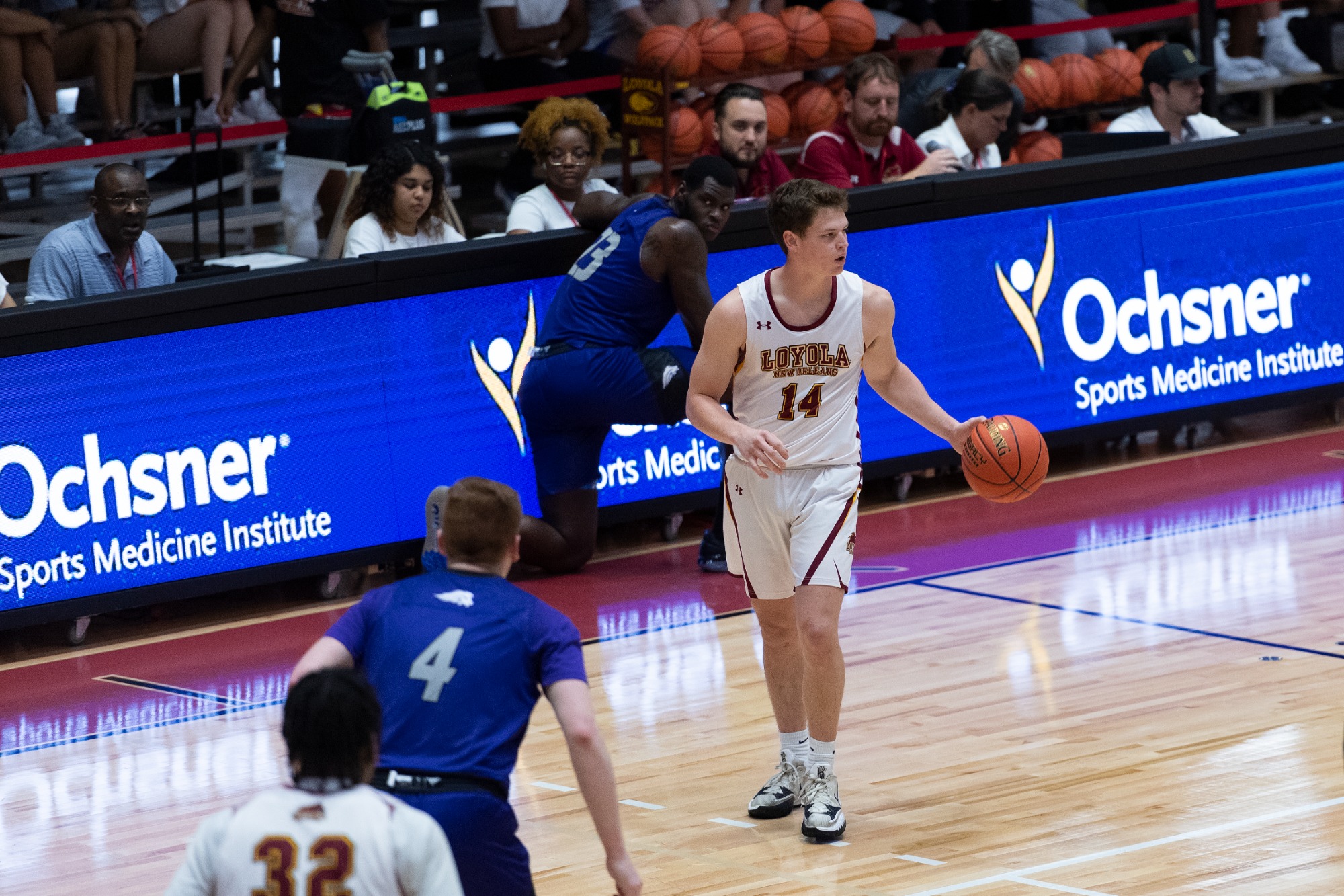 blake-burkey-2022-23-men-s-basketball-loyola-university-new-orleans