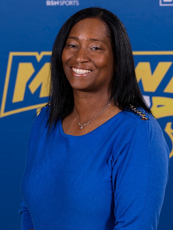 Coach Shana Raglin 