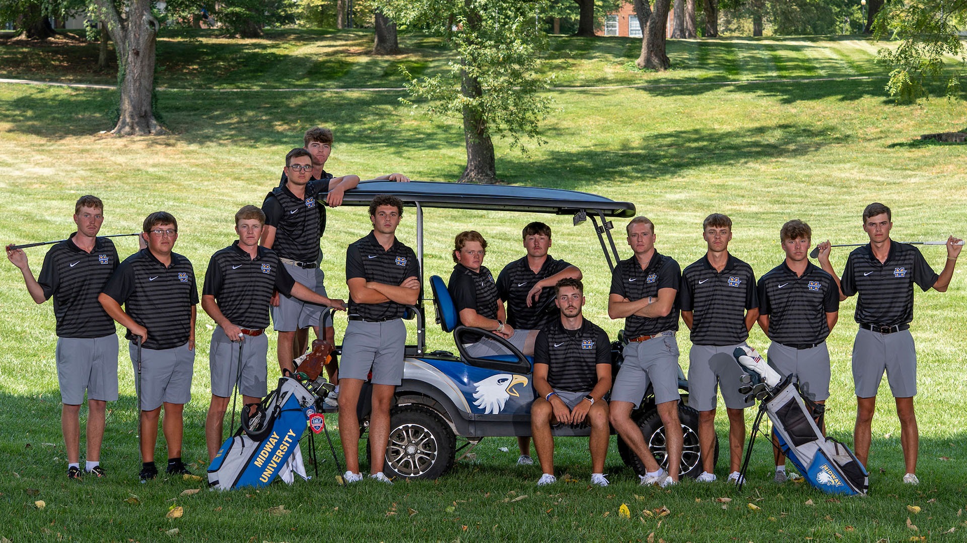 Men's golf team photo for Bojangles recap