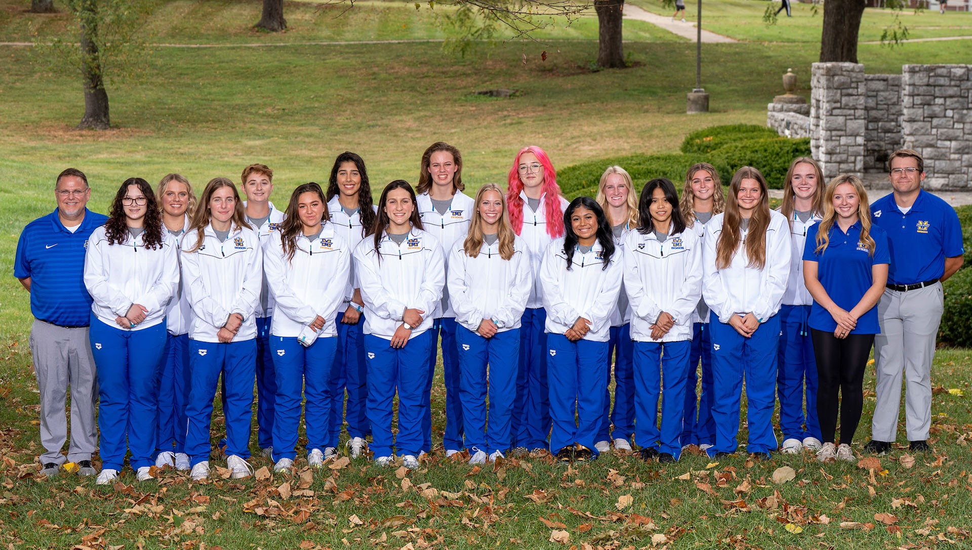 Women's swimming team photo
