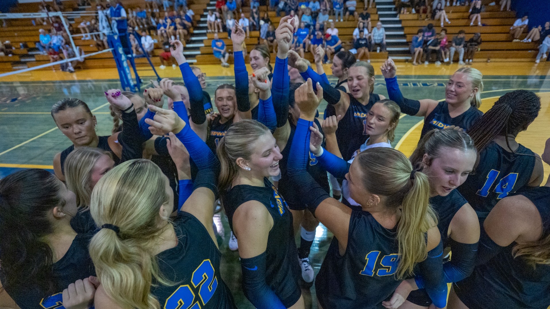 Group Huddle vs Campbellsville