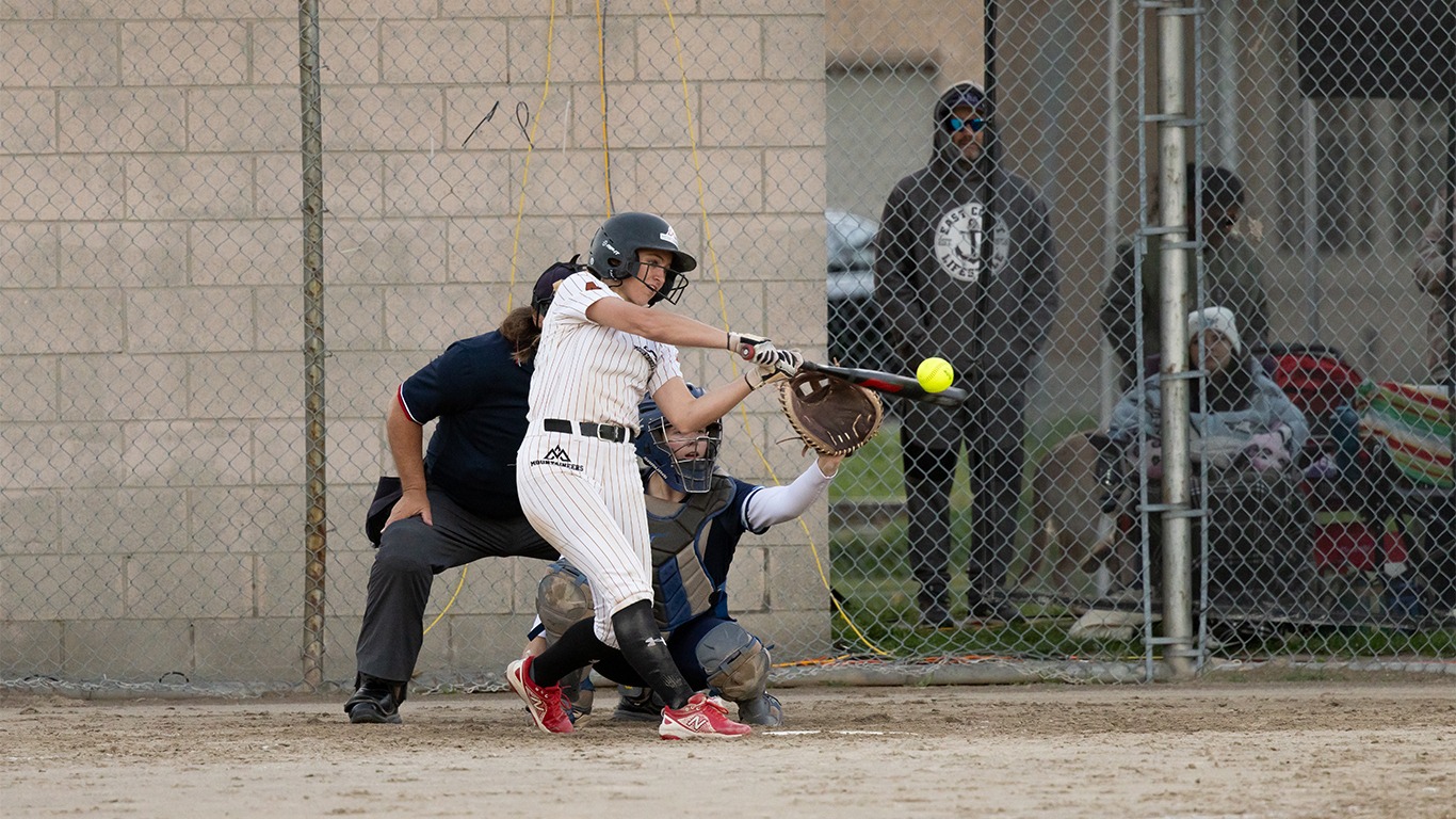 Genevieve Fry batting for Mohawk