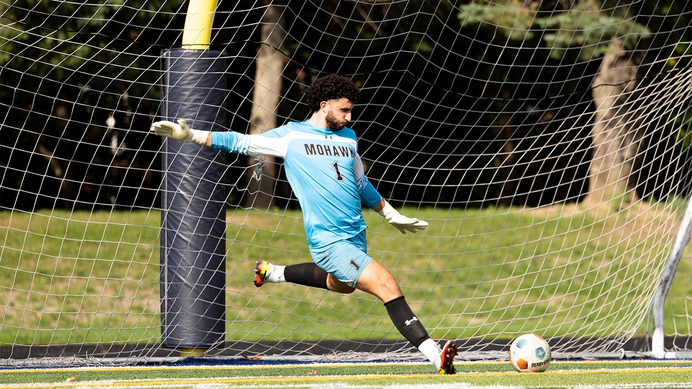 Marco Ferrusi goalie kick
