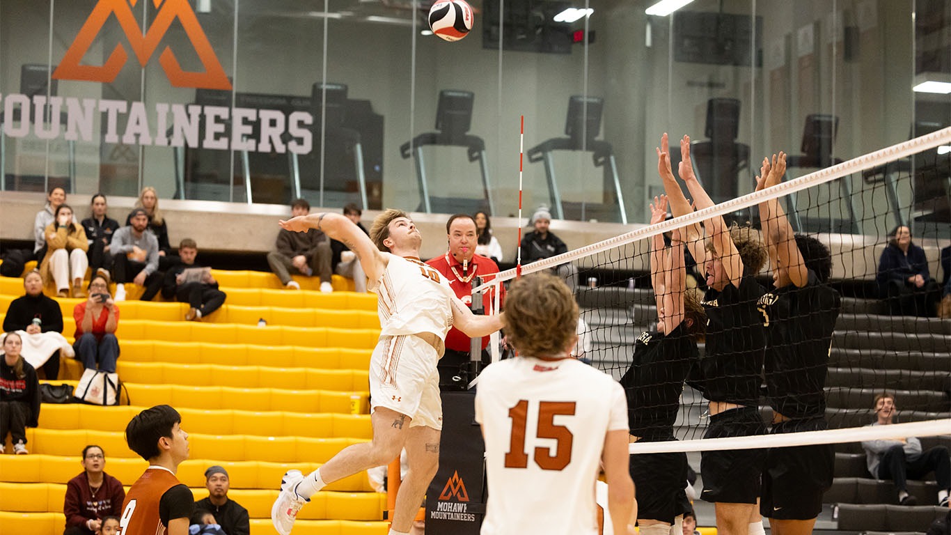 Dean Zicari goes up for the kill