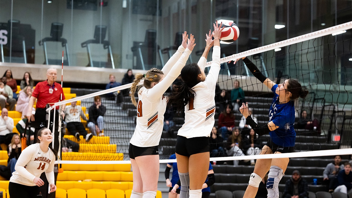 Duo block from Ashley Gibbons and Kyrah Cameron