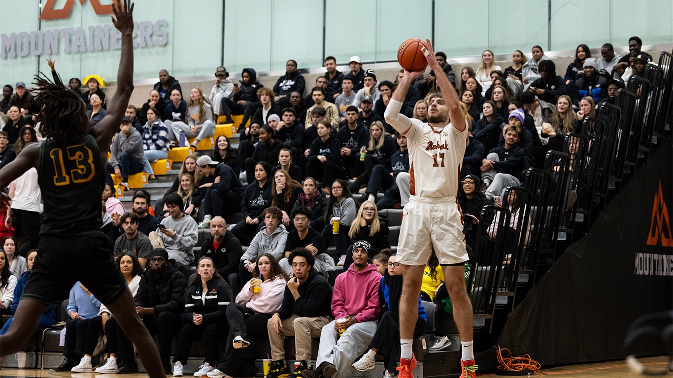 Marko Dosen shooting a jumper