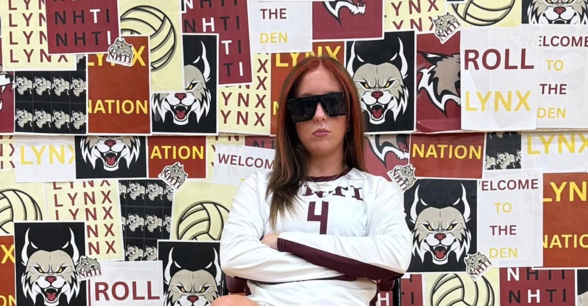 Emma Kowalski w/ Backdrop