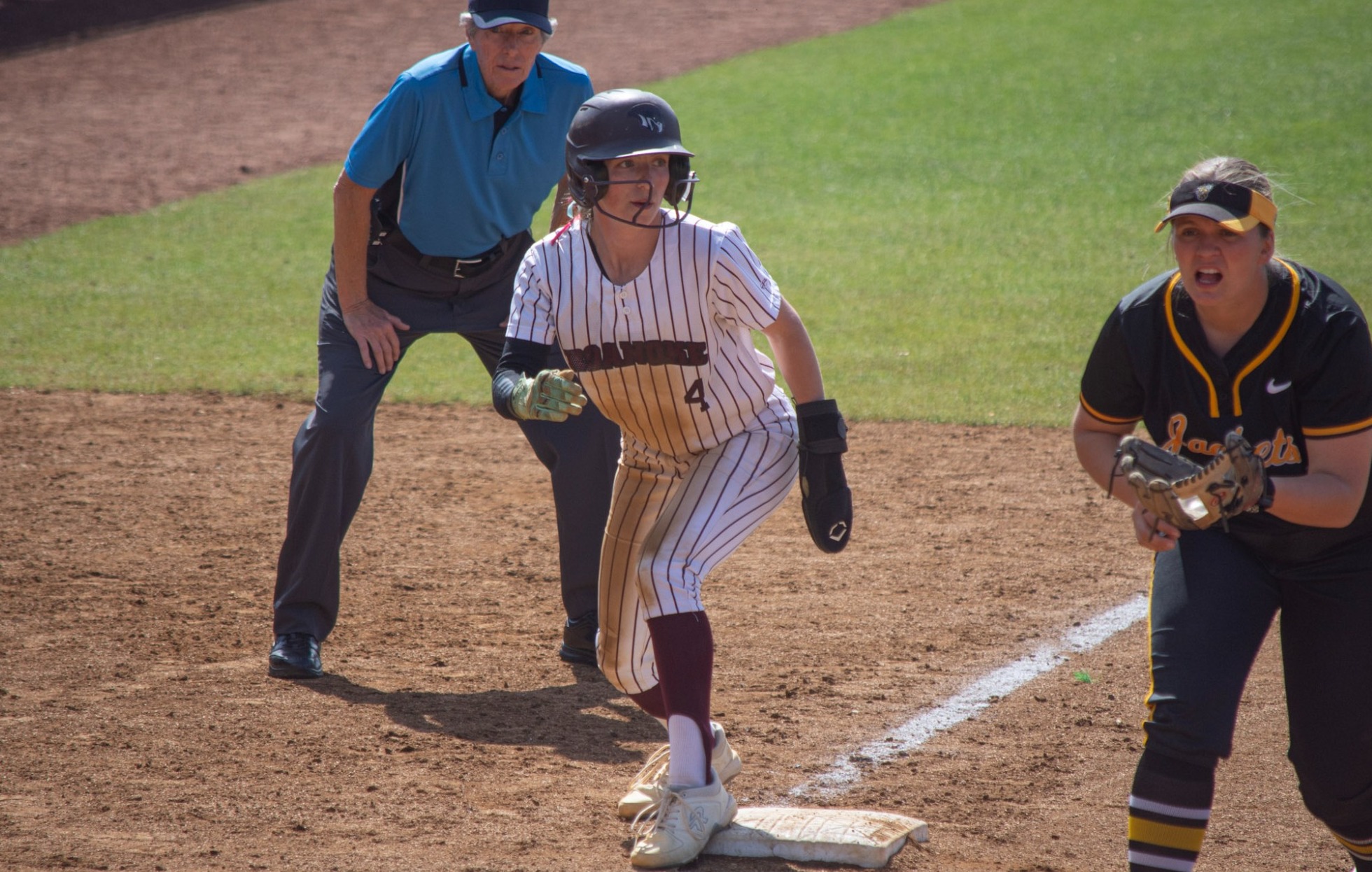 Heather McQueeney vs. R-MC 