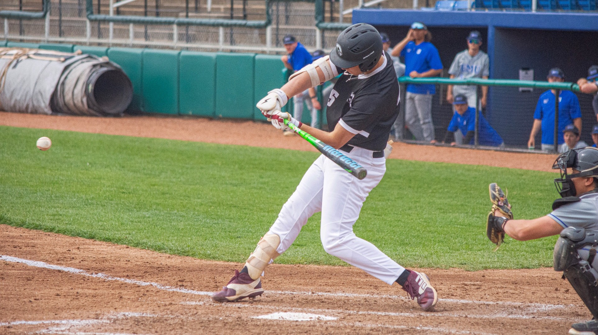 Michael Hetzel vs EMU