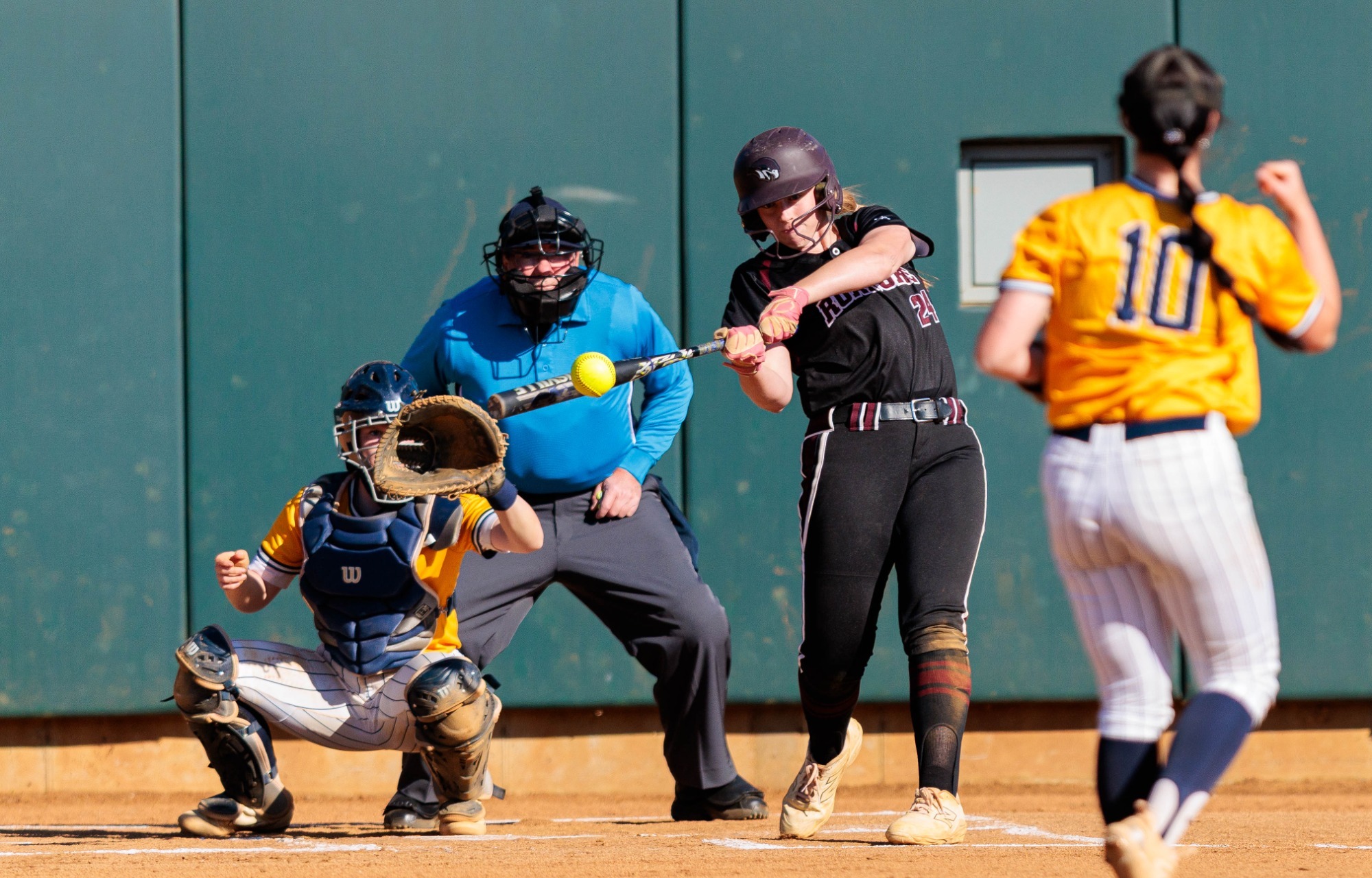 Ava Colontrelle vs. Averett