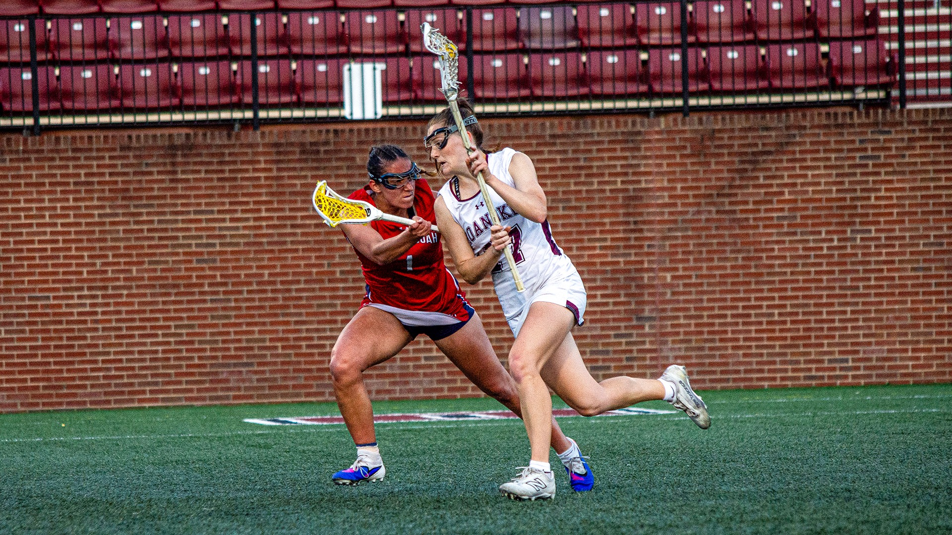 Maddie McDonald vs SU