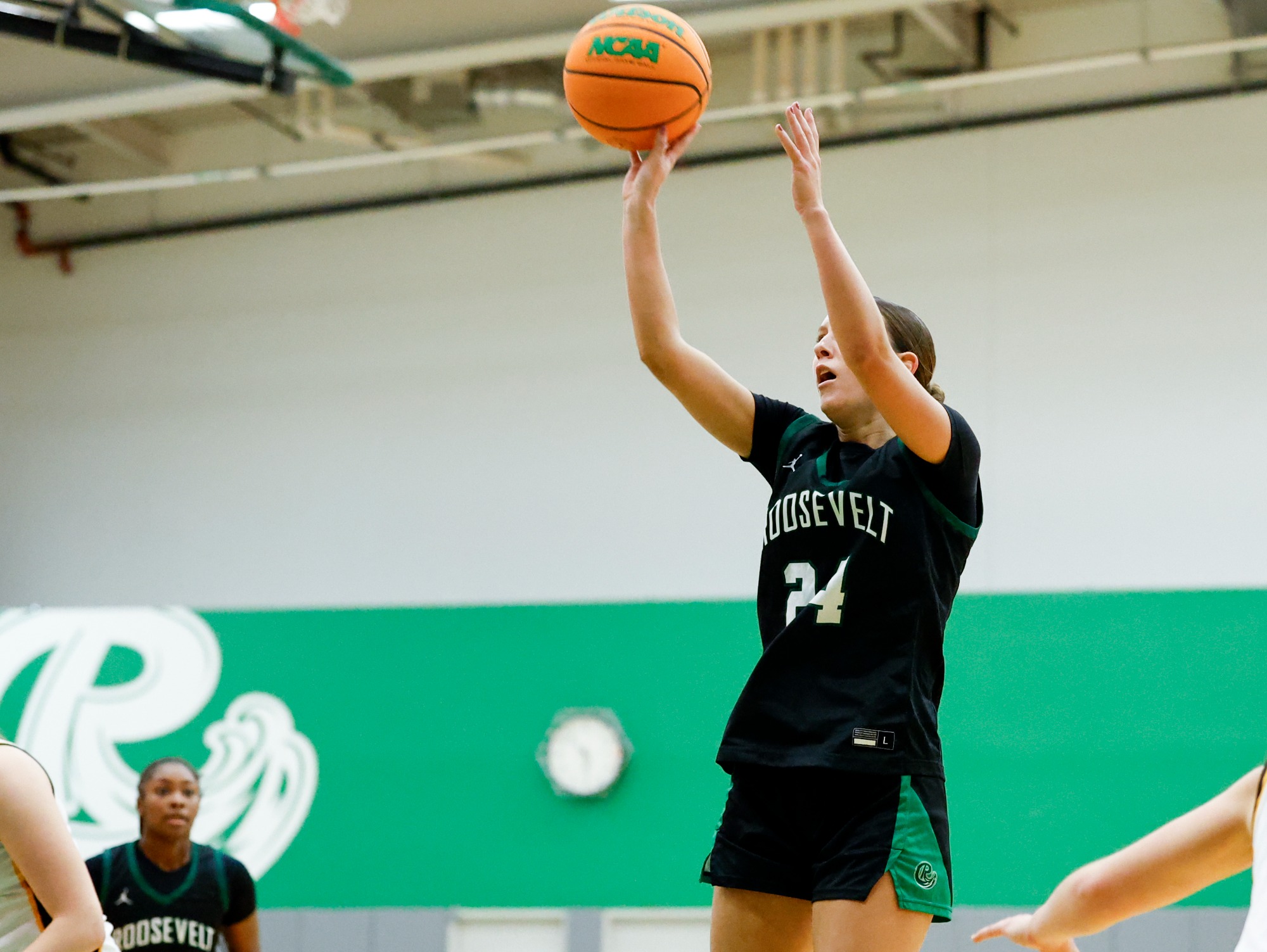 Roosevelt Women's Basketball vs. Michigan Tech