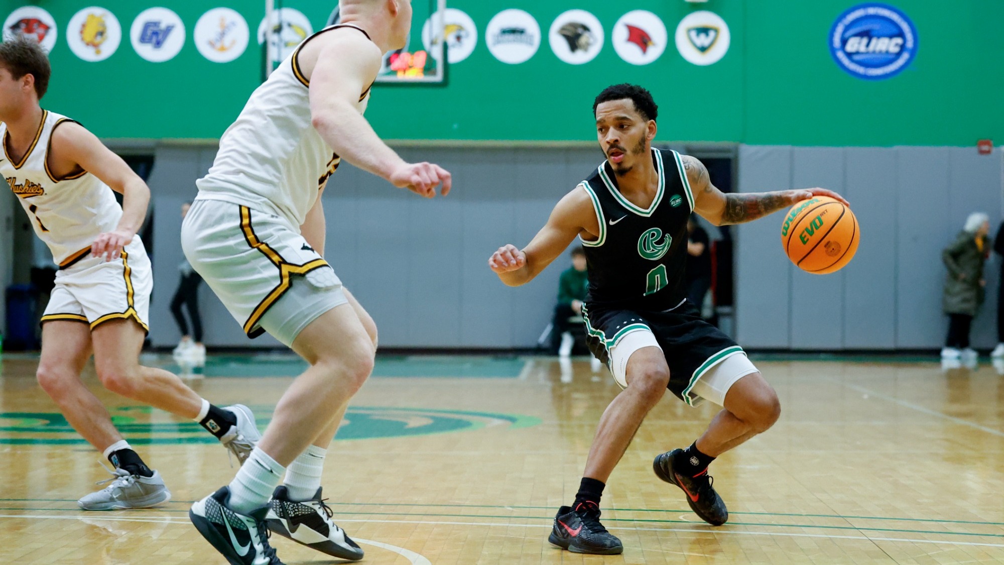 Roosevelt Men’s Basketball vs. Michigan Tech