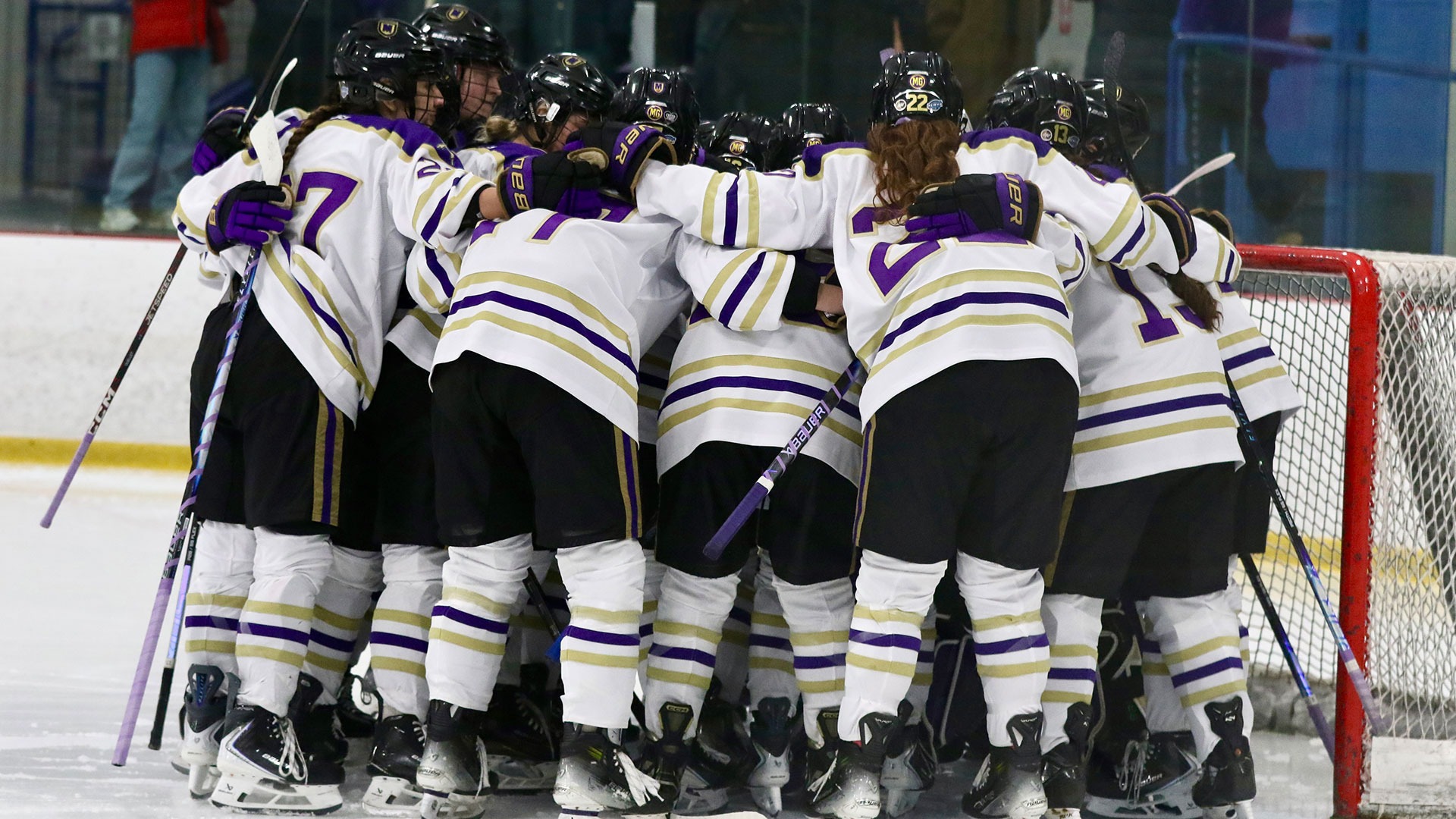 Women's Ice Hockey Huddle Photo