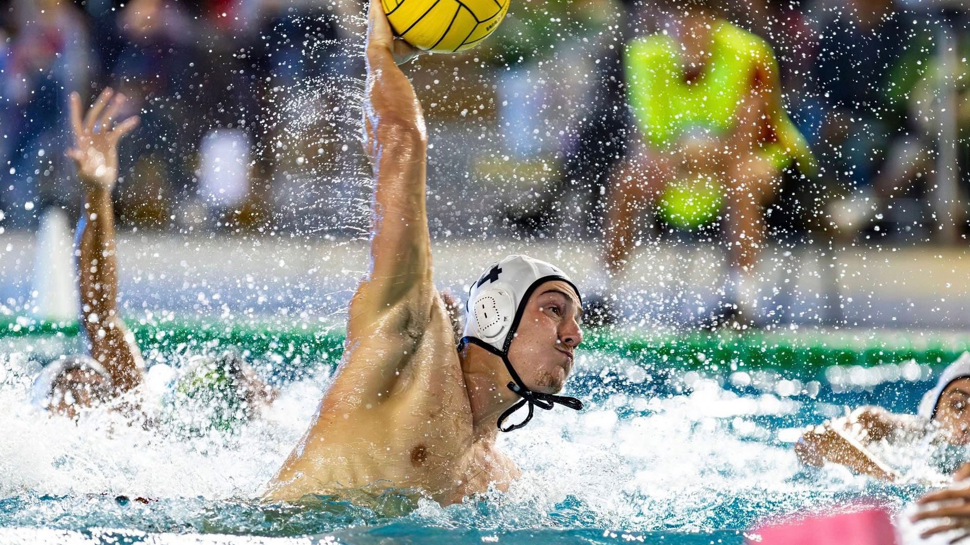 Mattia di Corato action photo (signing day)