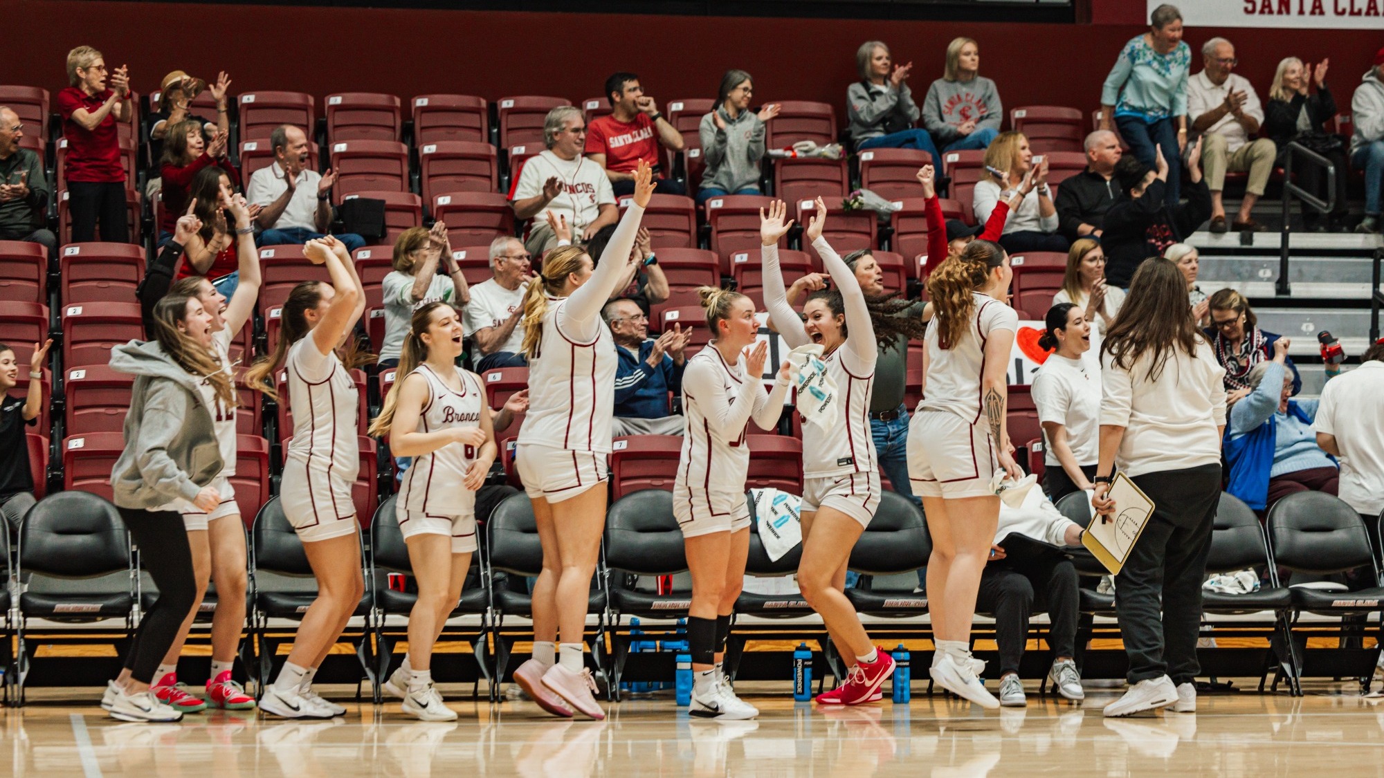 AJT_7411 women's basketball bench