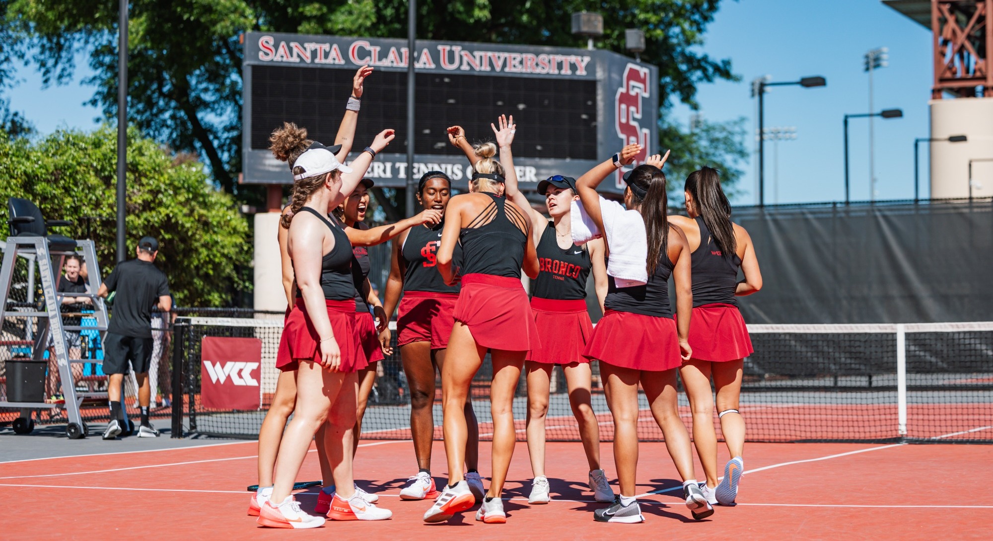260324 WTEN vs UC San Diego_Huddle AJT_0093