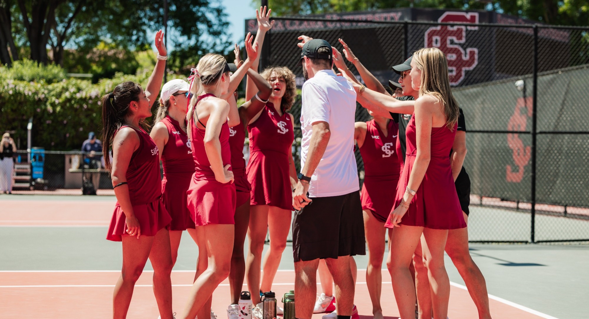 260417 WTEN vs Gonzaga_Team_CelebrationAJT_4791