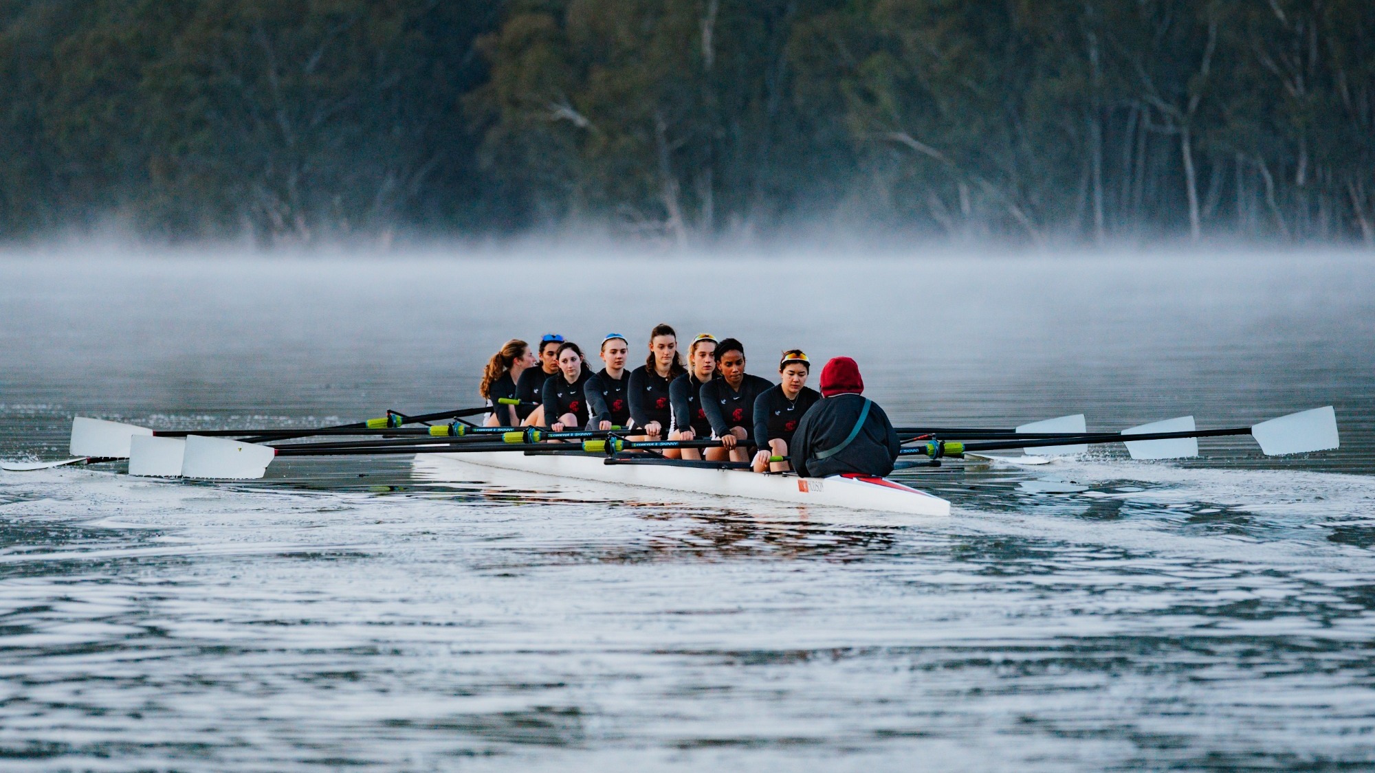 DSC06859 women's rowing