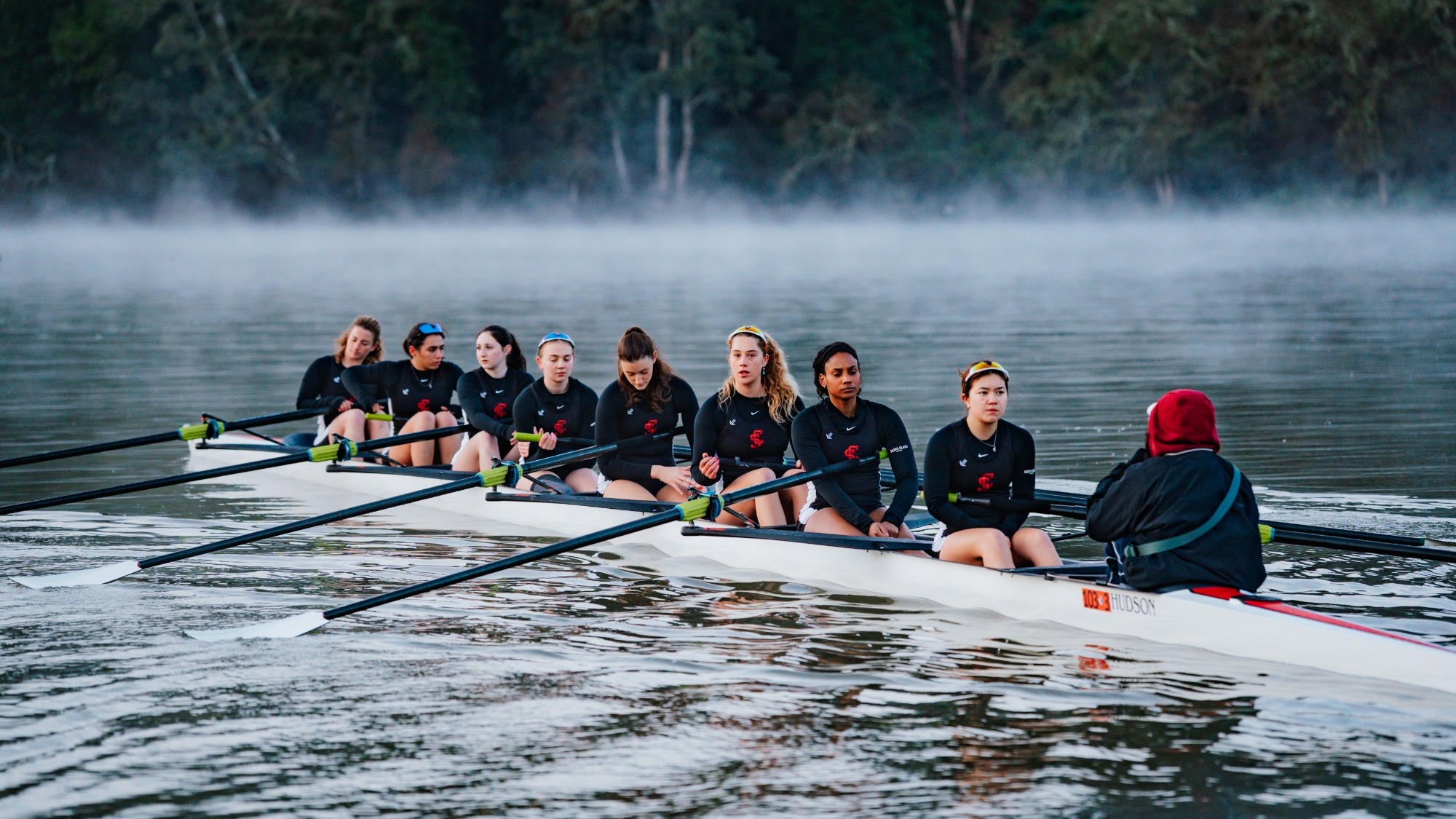 DSC06939-2 women's rowing
