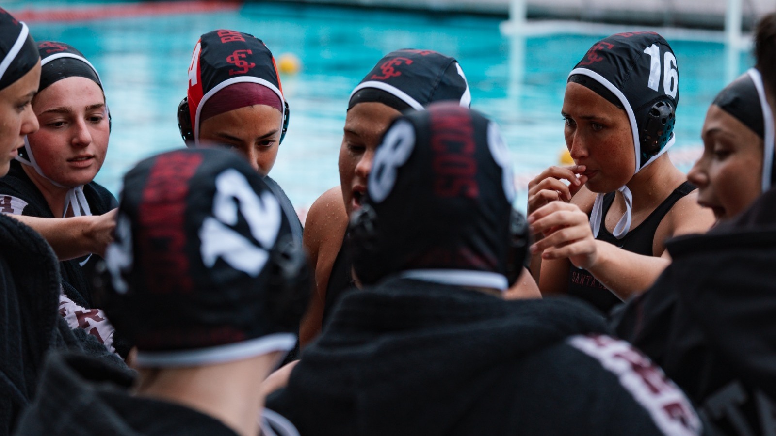 DSC05598 women's water polo